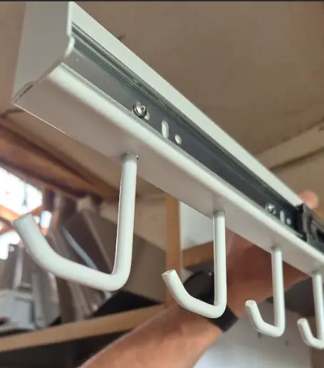 Sliding Catheter Holder 